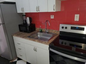 Centrally Located, Quiet & Cozy Studio Apartment